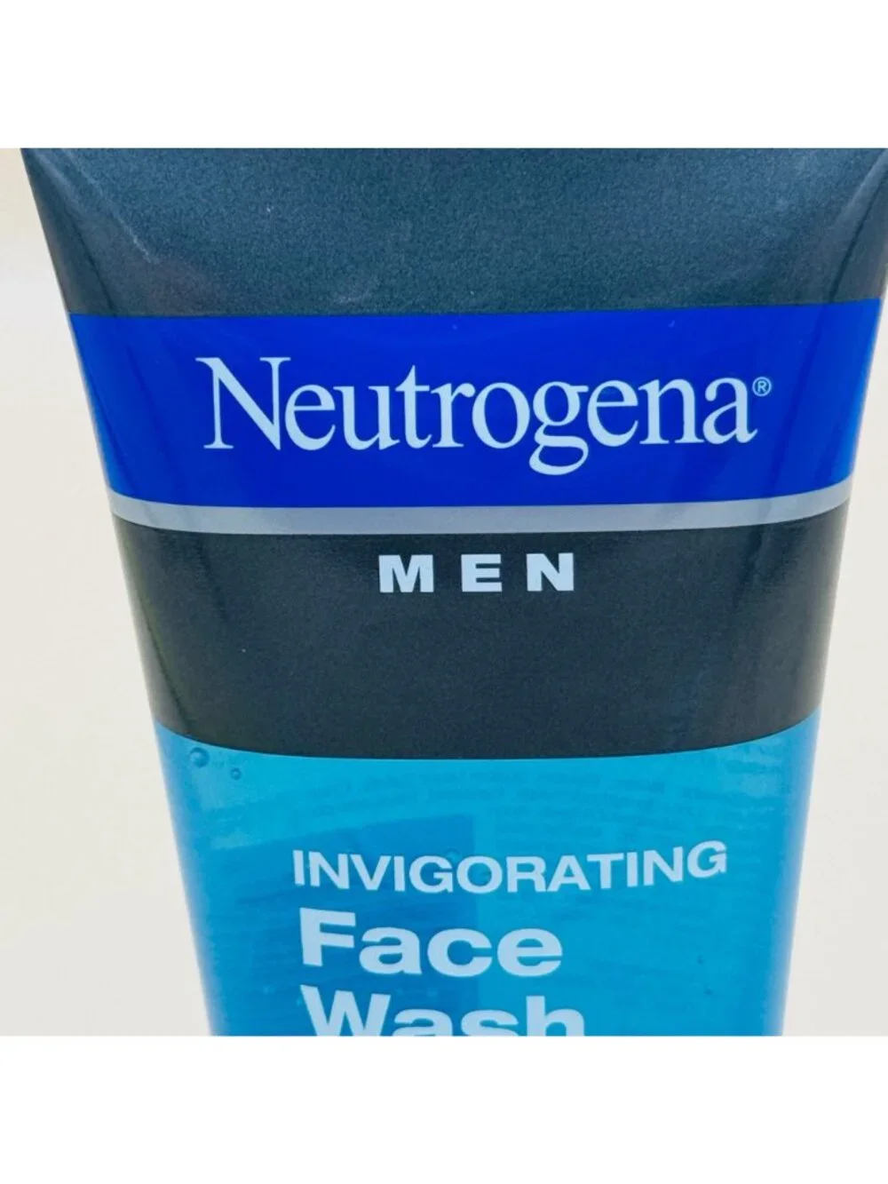 Neutrogena Men Invigorating Face Wash 5.1oz Rare Discontinued